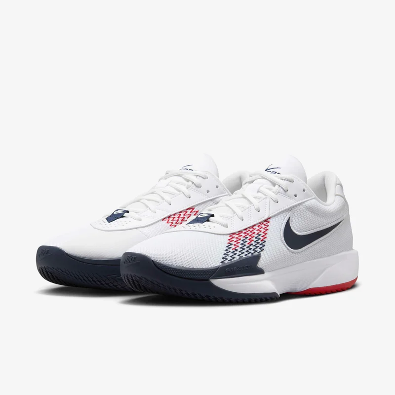 Nike Men's G.T. Cut Academy Basketball Shoes
